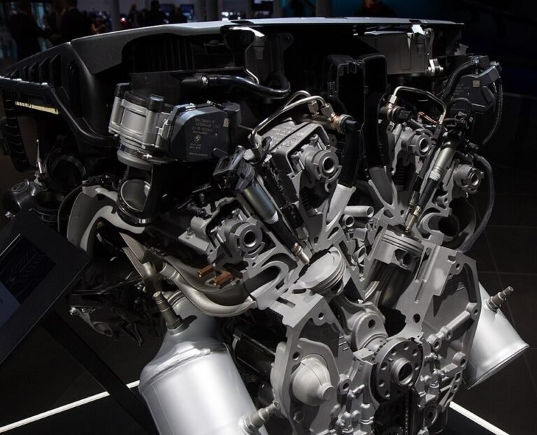 BMW N74 V12 display engine cutaway