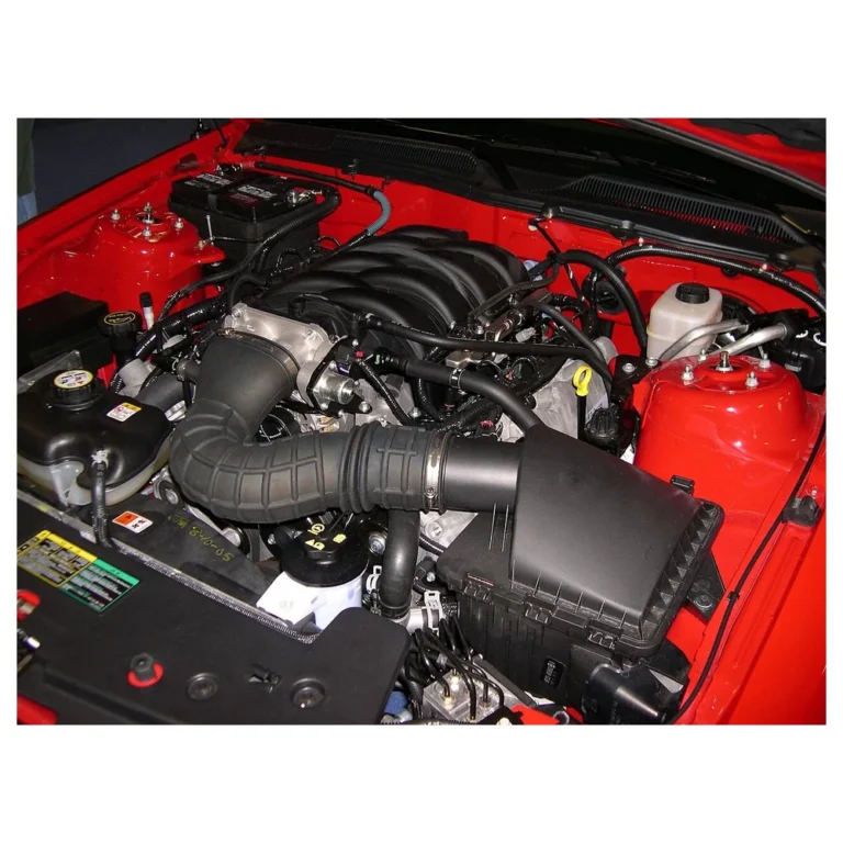 Mustang GT 4.6L three-valve V8