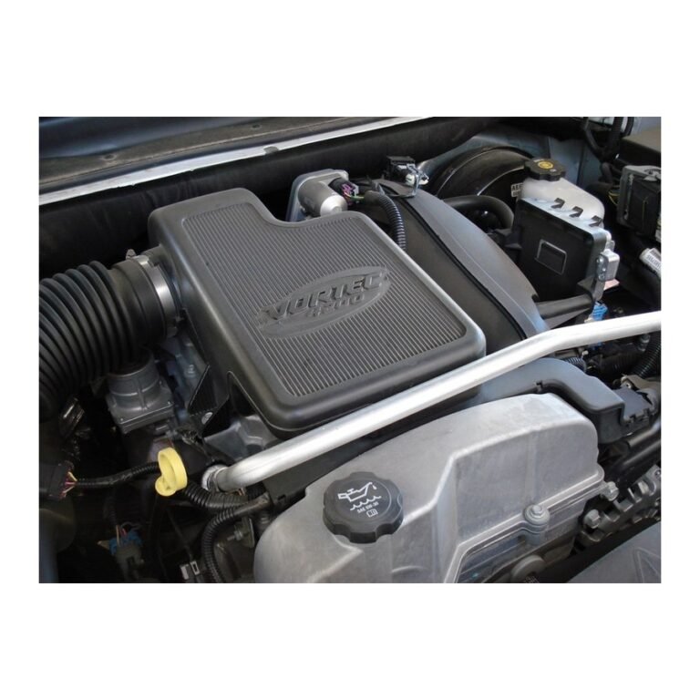 2006 LL8 in a Chevrolet TrailBlazer engine bay.